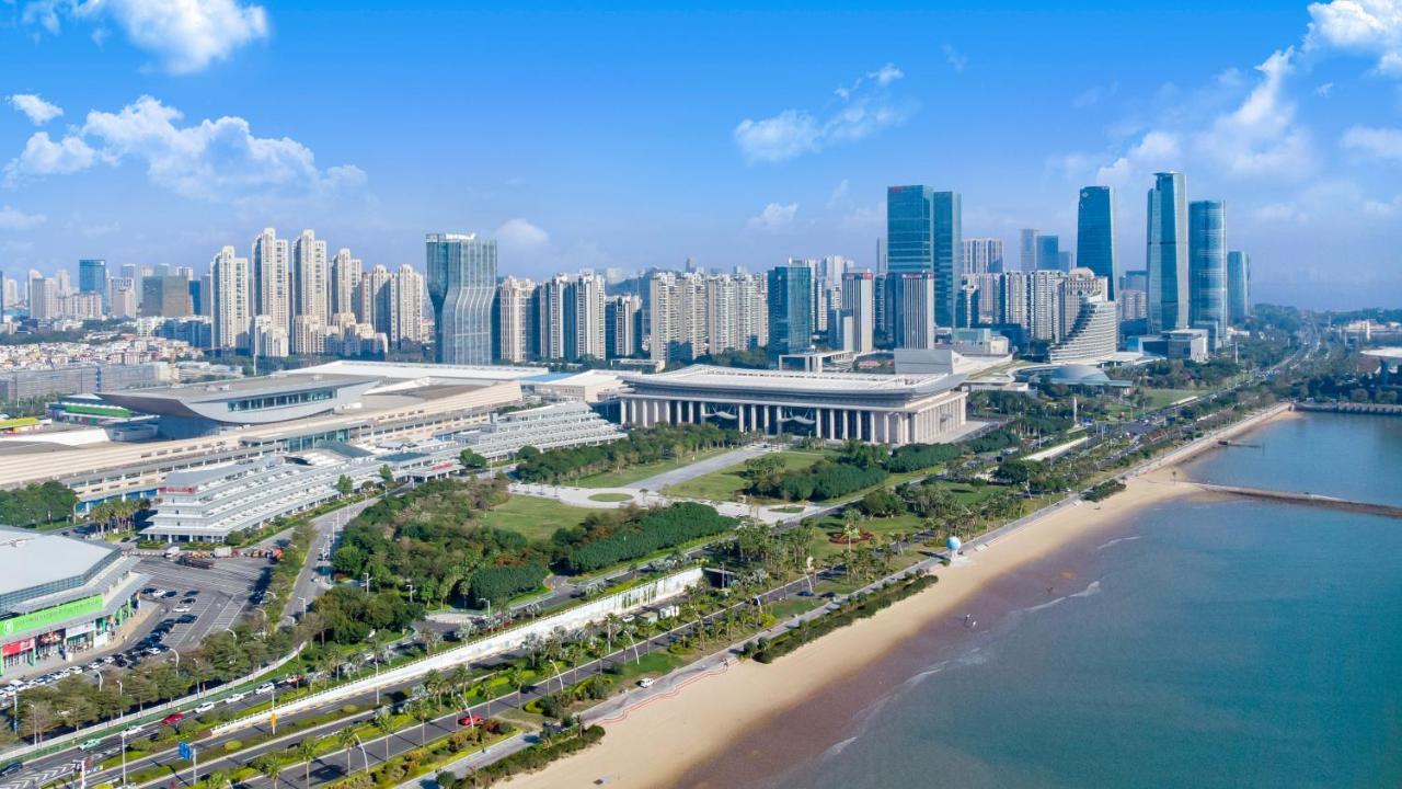 Xiamen International Seaside Hotel -Hotel Corridor Leads To The Stone Exhibition Hall Ngoại thất bức ảnh