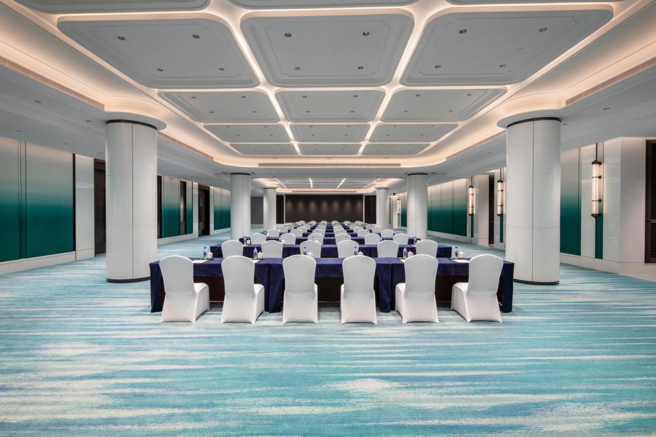 Xiamen International Seaside Hotel -Hotel Corridor Leads To The Stone Exhibition Hall Ngoại thất bức ảnh